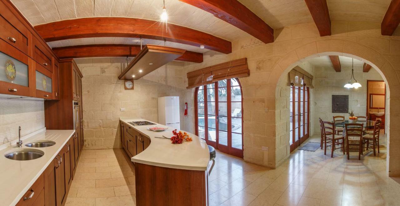 Il-Palma Holiday Farmhouse With Sunny Private Pool In Island Of Gozo Għarb Exterior foto